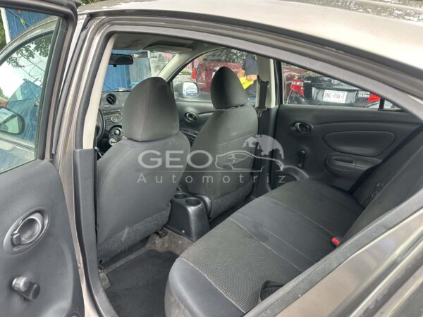Versa 2012 - Image 5