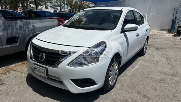 Versa 2018